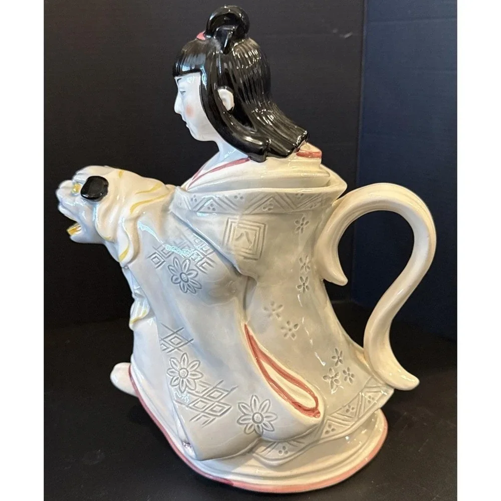 Kabuki TasteSetter Sigma Geisha Figural Teapot‎ Foo Dog Japan